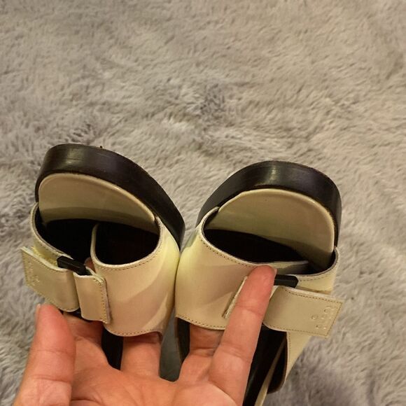 Gucci heels, size 8 - Picture 8 of 10